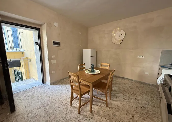 Agostinohouse 公寓 *