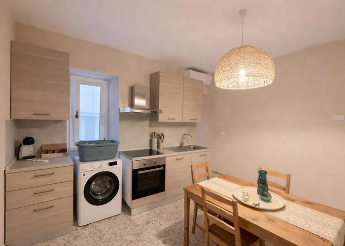 Agostinohouse * 皮佐